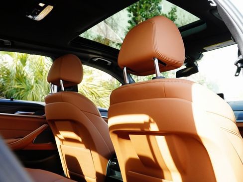 Used 2022 BMW 530i xDrive w/ M Sport Package image 35