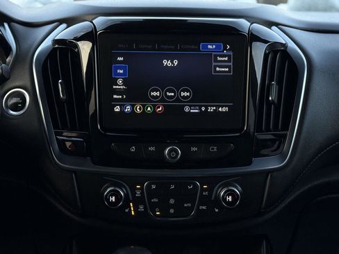 Used 2022 Chevrolet Traverse RS image 20