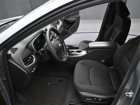 Used 2024 Chevrolet Malibu LT FWD image 25