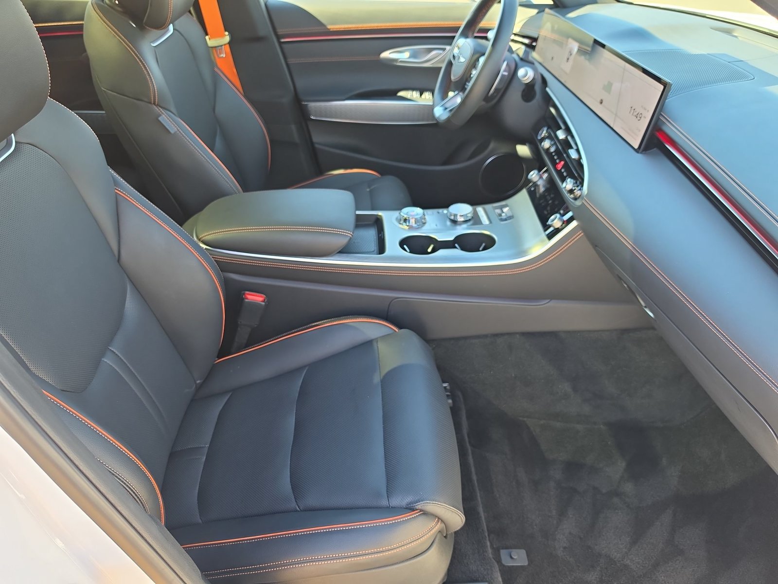 Certified 2026 Genesis GV70 2.5T Sport Prestige AWD/4WD image 18