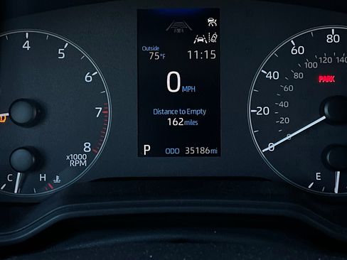 Used 2025 Toyota Corolla LE image 34