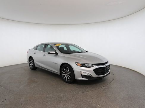 Used 2020 Chevrolet Malibu RS image 27