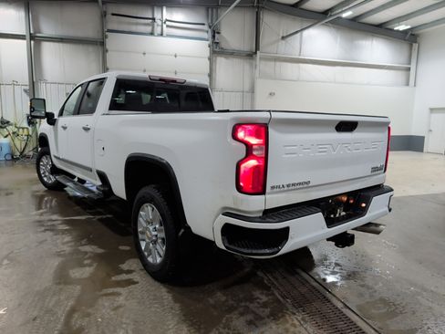 Used 2024 Chevrolet Silverado 2500 High Country w/ Technology Package image 4