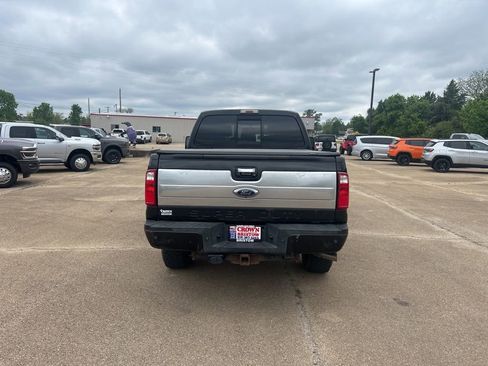 Used 2014 Ford F250 Platinum AWD/4WD image 4