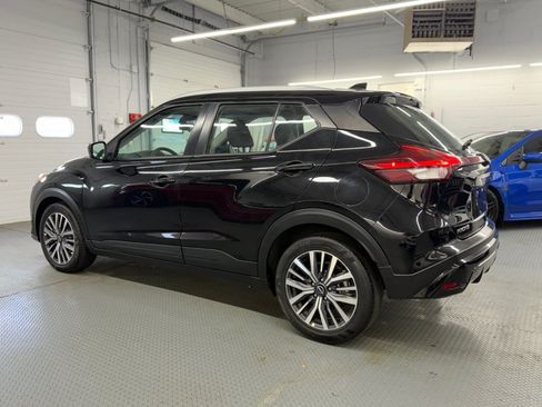 Used 2022 Nissan Kicks SV FWD image 12