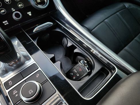 Used 2020 Land Rover Range Rover Sport HST image 14