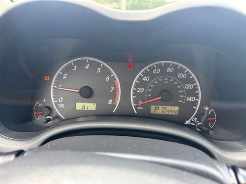 Used 2012 Toyota Corolla LE FWD image 31