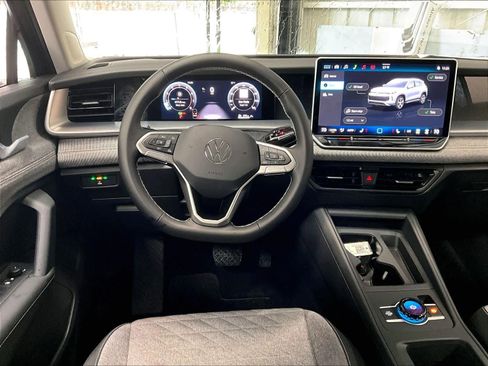 New 2026 Volkswagen Tiguan S image 15