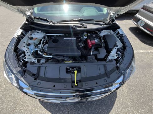 Used 2025 Nissan Rogue SV AWD/4WD image 34