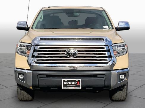 Used 2019 Toyota Tundra Limited w/ Limited Premium Package AWD/4WD image 4