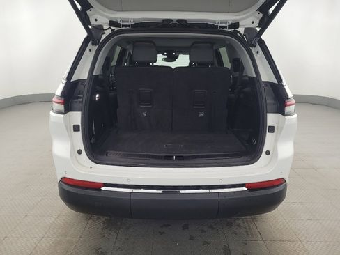 Used 2021 Jeep Grand Cherokee L Limited image 29