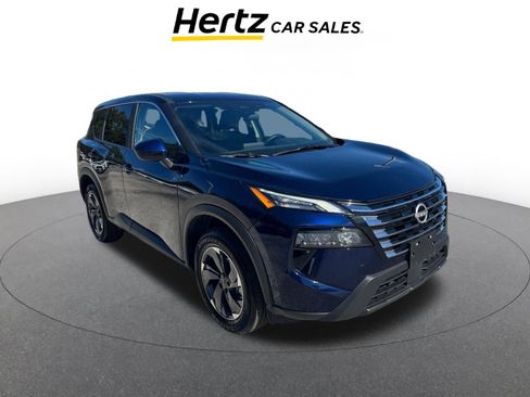 Used 2025 Nissan Rogue SV image 1