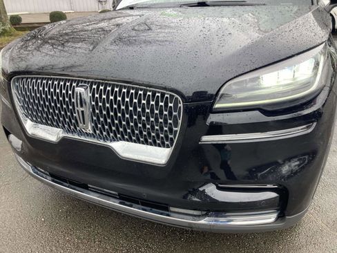 Certified 2023 Lincoln Aviator Reserve w/ Equipment Group 201A image 10