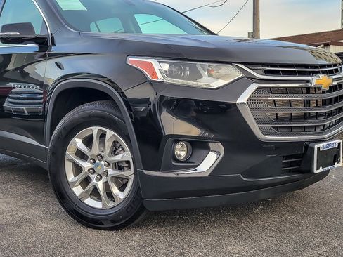 Certified 2020 Chevrolet Traverse LT image 2