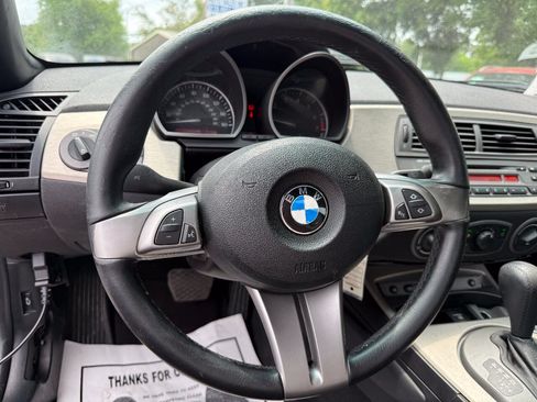Used 2004 BMW Z4 2.5i RWD image 14