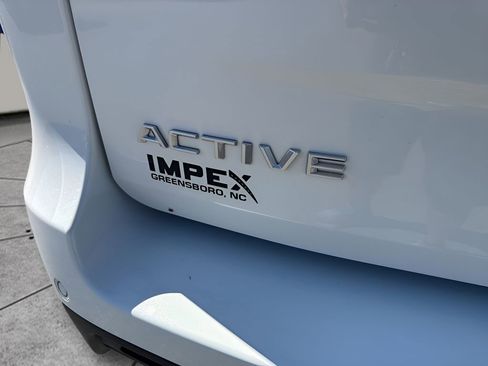 Used 2025 Ford Expedition Active AWD/4WD image 35