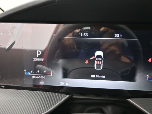 Certified 2025 Nissan Murano SV image 14