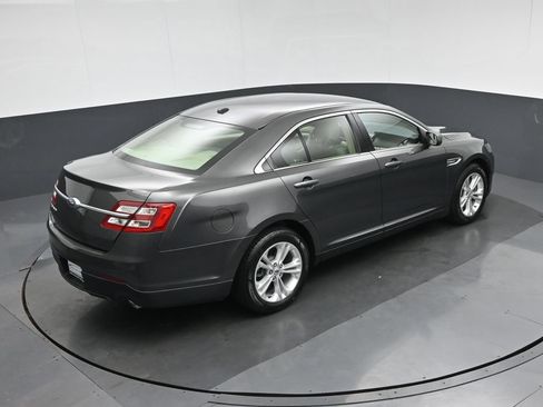 Used 2017 Ford Taurus SE FWD image 54