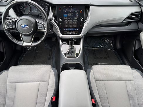 Used 2025 Subaru Outback Premium image 12