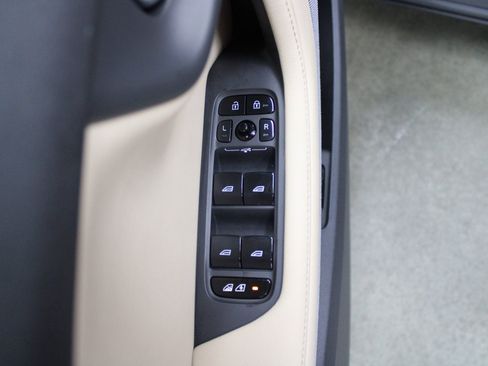 Used 2021 Polestar Polestar 2 image 13