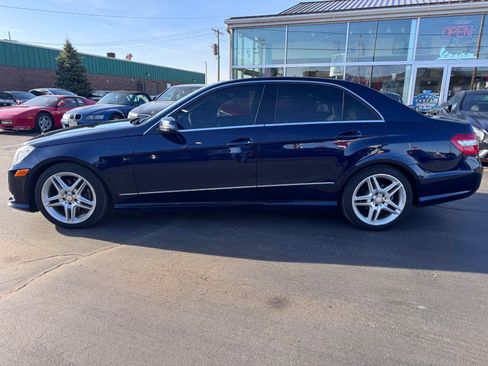 Used 2013 Mercedes-Benz E 350 4MATIC Sedan image 6