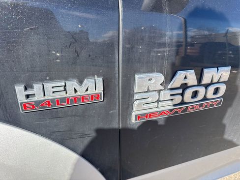 Used 2015 RAM 2500 Laramie w/ Convenience Group image 4