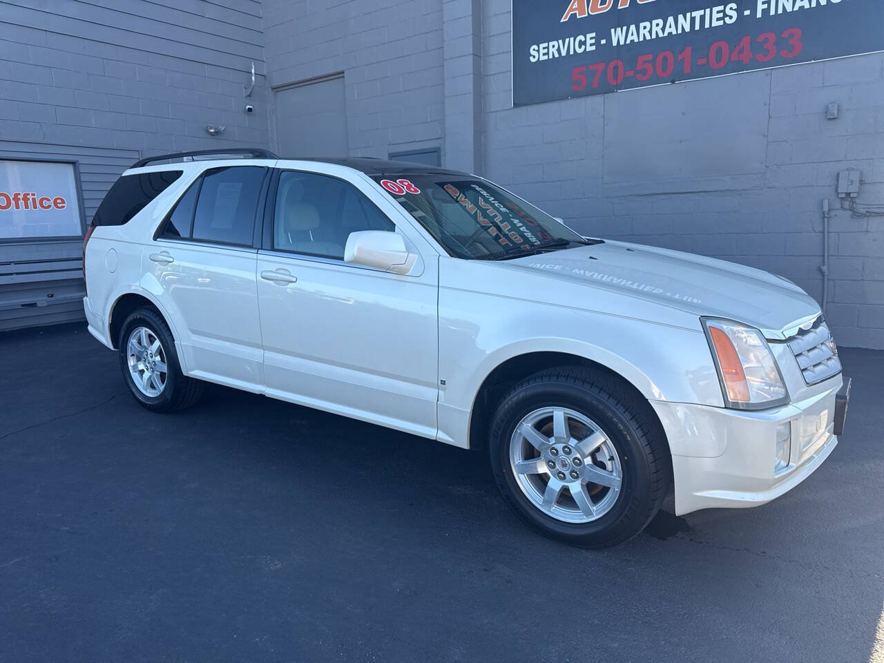 Used 2008 Cadillac SRX AWD w/ Utility Package image 1