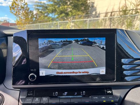 Used 2025 Toyota Camry LE image 17