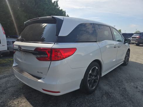 Used 2023 Honda Odyssey Elite image 6