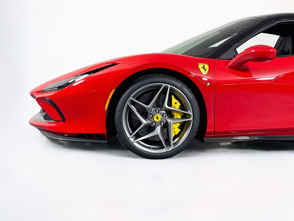 Certified 2022 Ferrari F8 Tributo RWD image 27