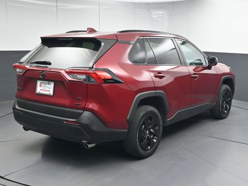 Used 2020 Toyota RAV4 LE w/ All Weather Liner Package image 8