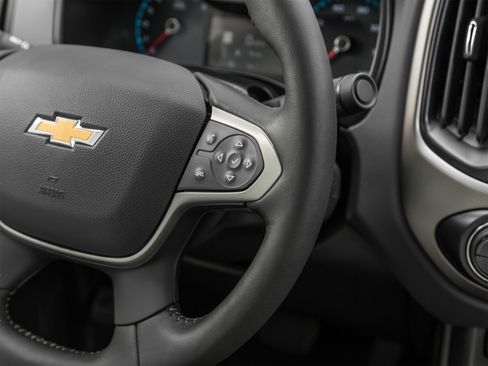 Used 2021 Chevrolet Colorado LT AWD/4WD image 45