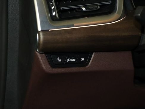 Used 2025 BMW X1 xDrive28i w/ Technology Package image 29