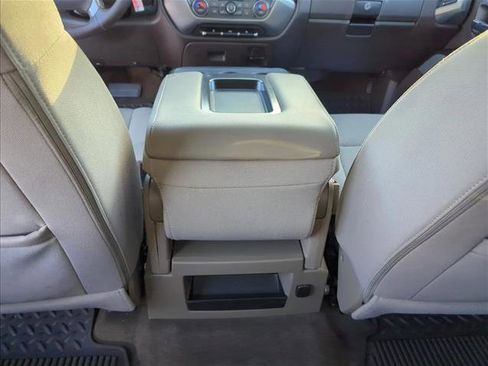 Used 2017 Chevrolet Silverado 1500 LT w/ All Star Edition image 21