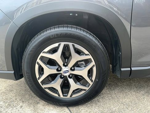 Certified 2024 Subaru Forester Premium image 20