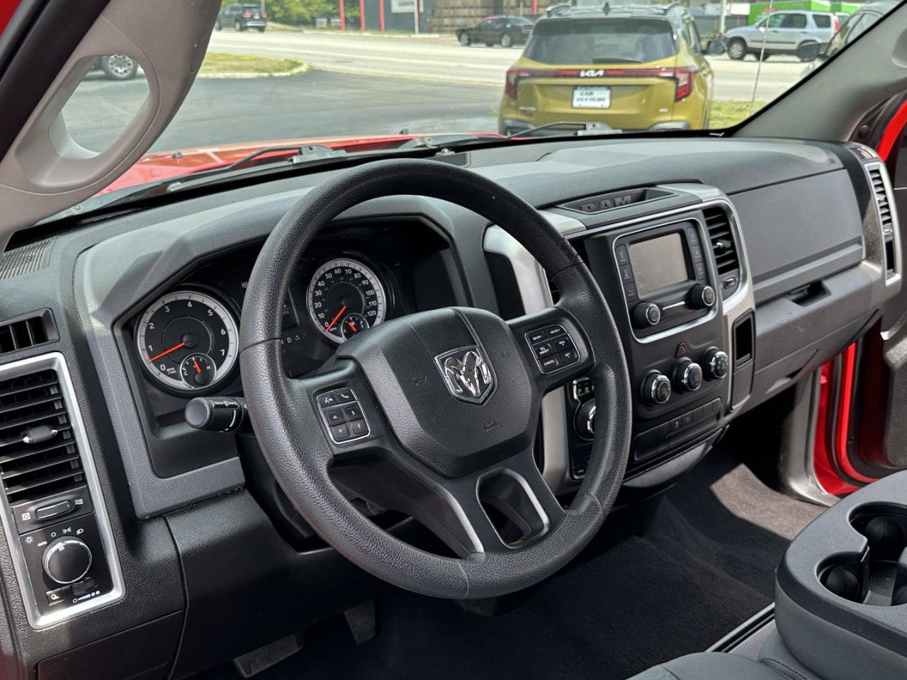 Used 2020 RAM 1500 Classic SLT AWD/4WD image 24