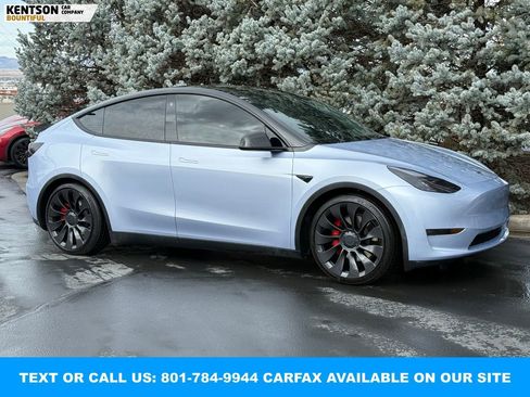 Used 2023 Tesla Model Y Performance image 14