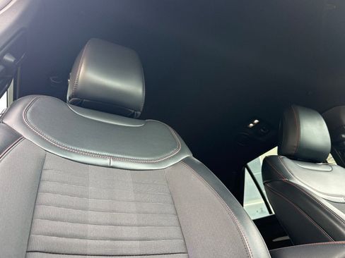 Used 2025 Ford Explorer ST-Line w/ ST-Line Street Pack image 21