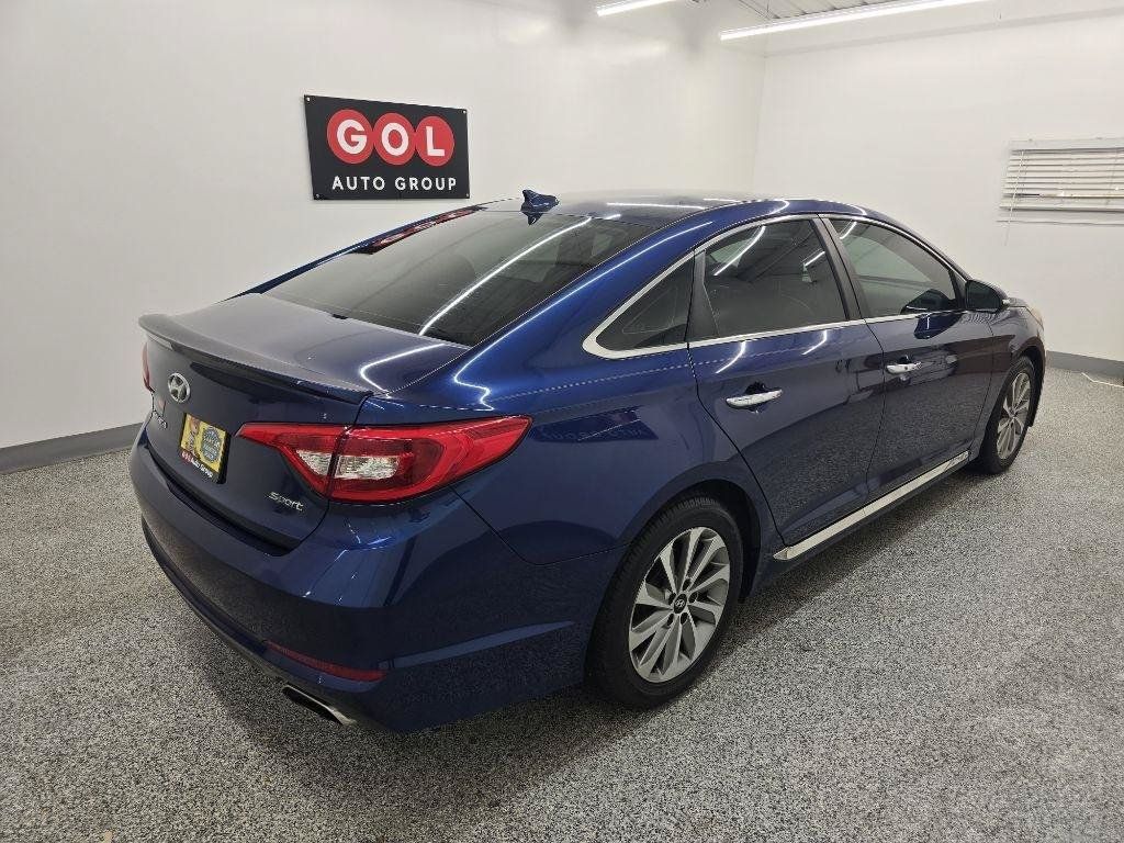 Used 2016 Hyundai Sonata Sport w/ Option Group 02 FWD image 6