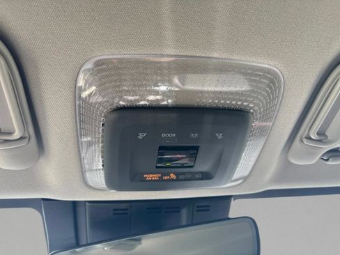 New 2026 Toyota Prius Plug-In Hybrid FWD image 15