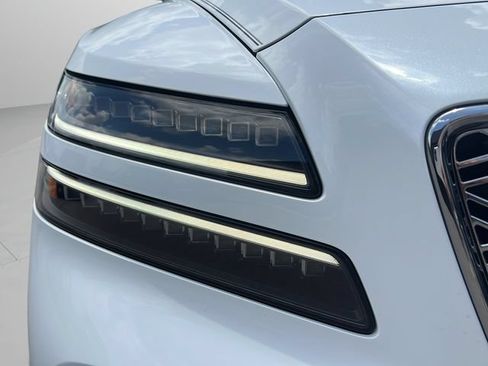 Certified 2025 Genesis GV80 3.5T Prestige AWD/4WD image 25