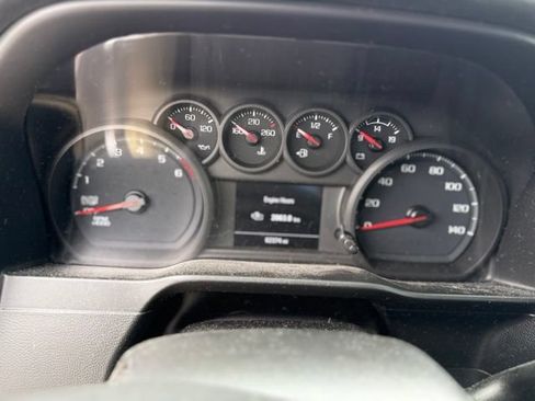 Used 2021 Chevrolet Silverado 1500 Custom AWD/4WD image 5