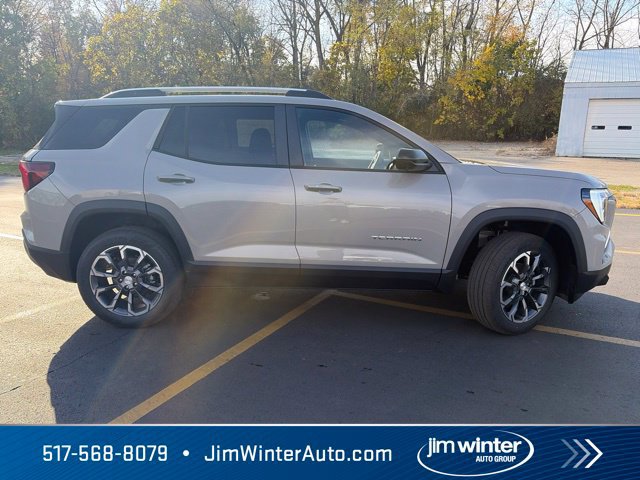 New 2027 GMC Terrain Elevation w/ Elevation Premium Package AWD/4WD image 9