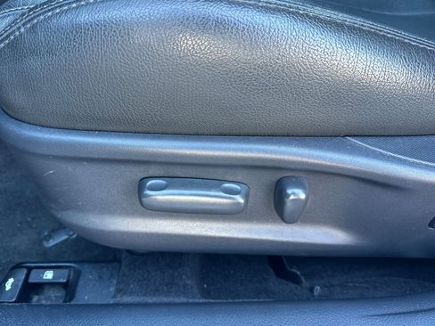 Used 2011 Toyota Camry SE image 13