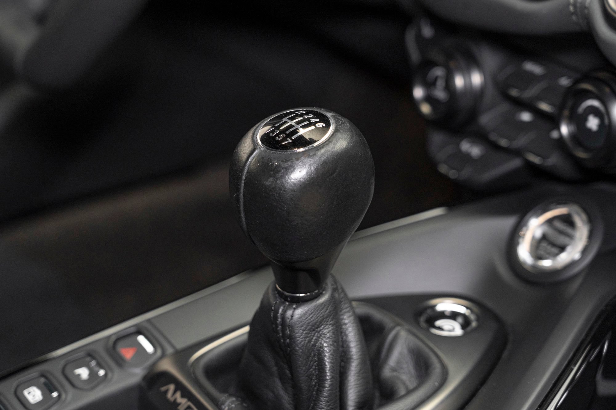 Used 2020 Aston Martin V8 Vantage AMR RWD image 47