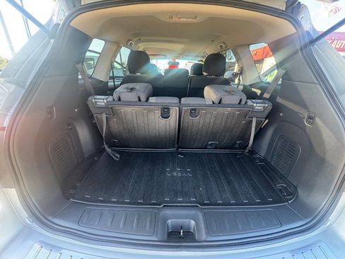 Used 2017 Nissan Pathfinder SV w/ Cargo Package image 13