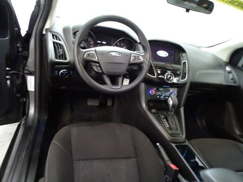 Used 2018 Ford Focus SEL image 4