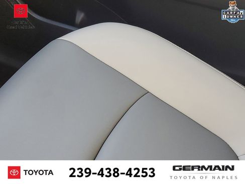 Used 2025 Toyota RAV4 XLE Premium image 28