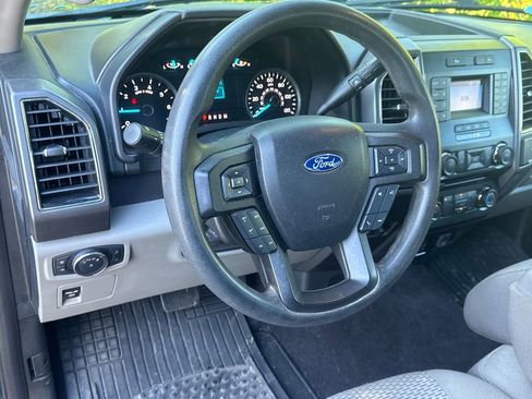 Used 2018 Ford F150 XLT AWD/4WD image 4