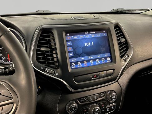 Used 2022 Jeep Cherokee Latitude Lux FWD image 9